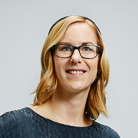 Janine Schulyok,<br>Senior Consultant, M.O.O.CON