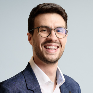 Thomas Tiefenbrunn,<br>Consultant, M.O.O.CON
