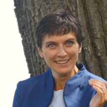 Elisabeth Oberzaucher,<br>Biologin und Evolutionspsychologin<br><br>Forschung und Lehre an der Universität Wien und wissenschaftliche Leiterin des Vereins Urban Human